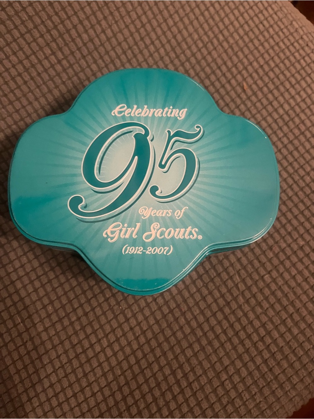 Girl Scouts 95th Anniversary Collectors Tin – 1912–2007